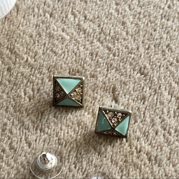 ✨2/$7✨ Earrings: Square Earrings, Teal, 1 pair 🛍 Bundle Me! - Picture 2 of 8